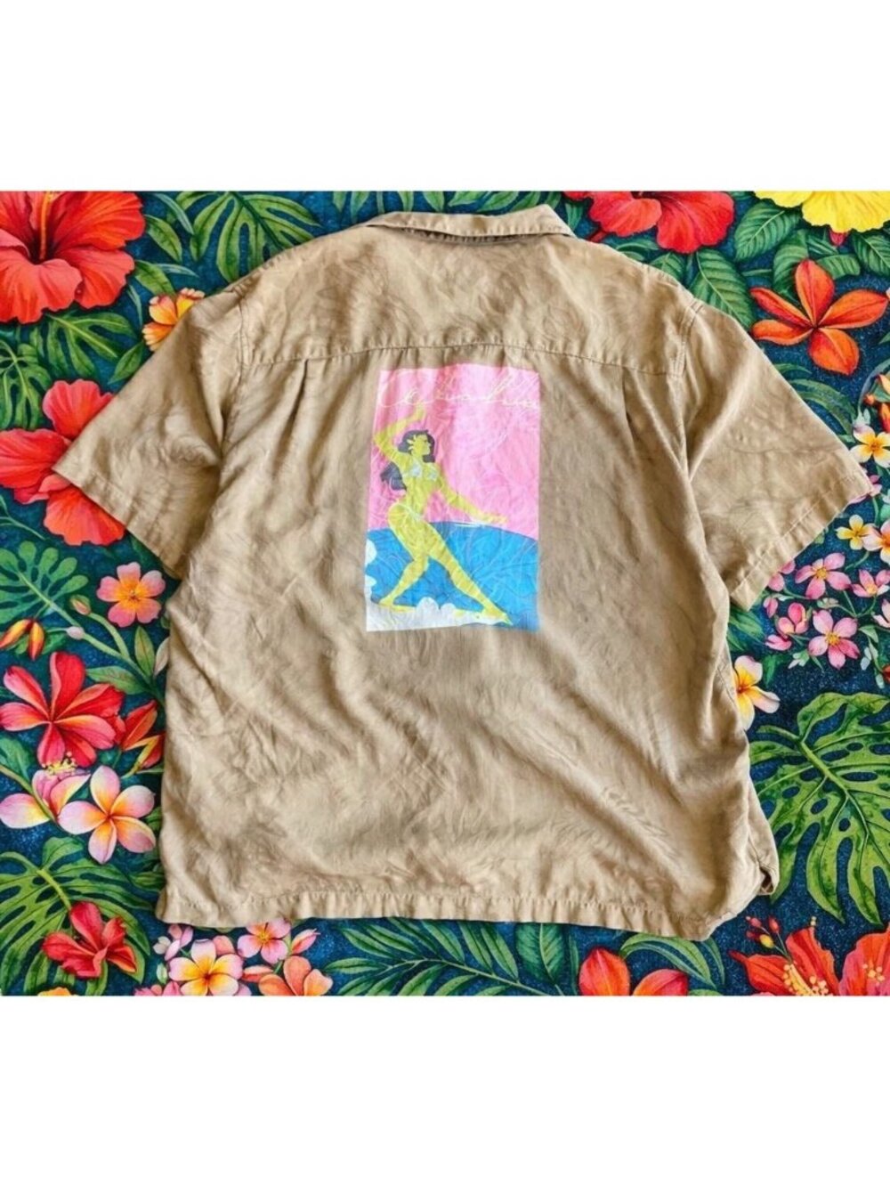 M. Field Reyn Spooner Men’s Shirt Rare Size Large Surfing Babe Tan Silk